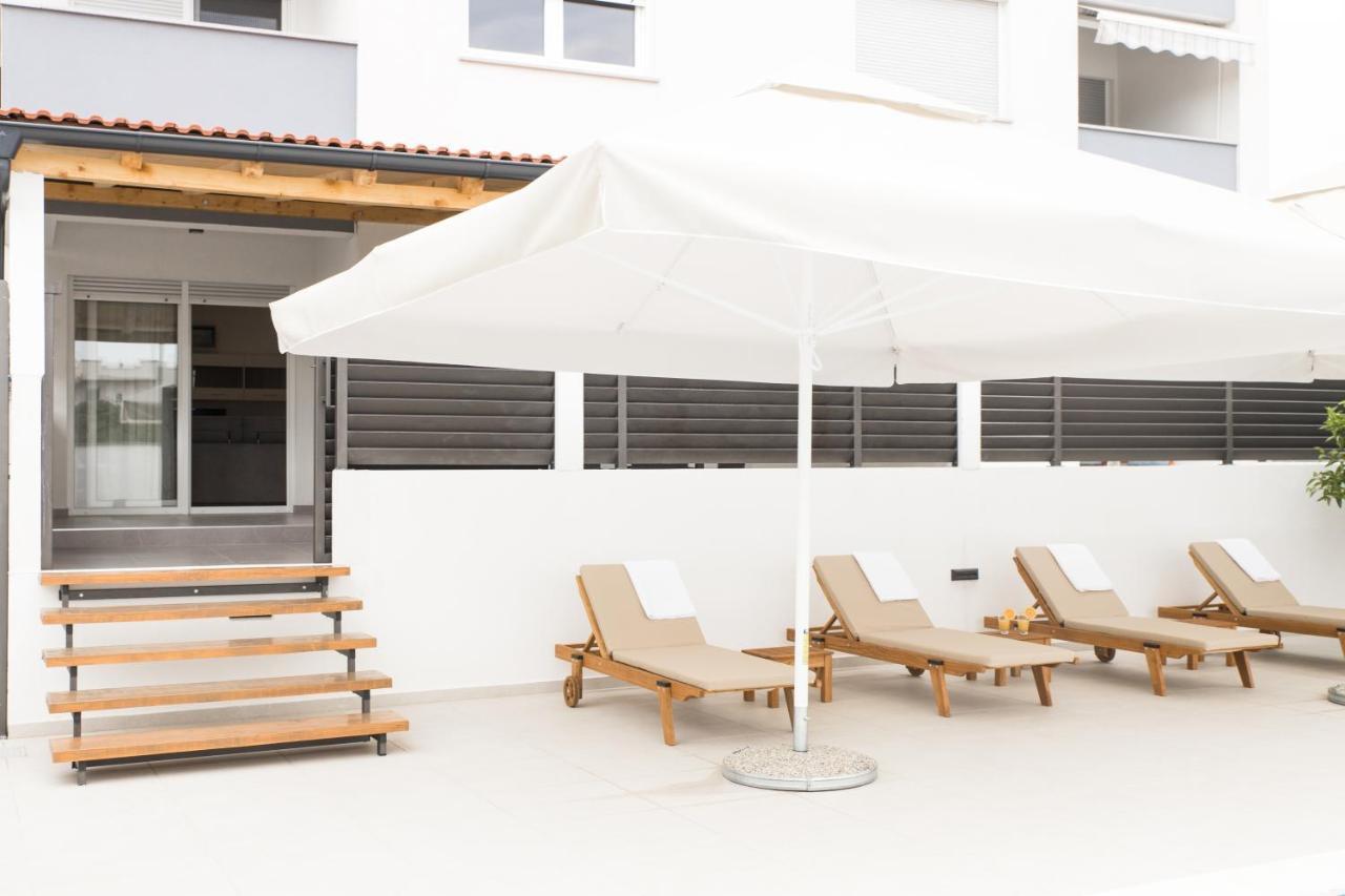 Apartment Zara - Luxury Apartment With Private Pool Exterior foto